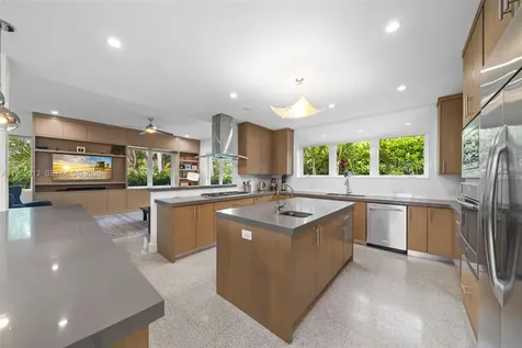 4595 N Jefferson Avenue Miami Beach FL 33140