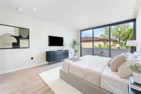 3601 SW 23rd Terrace Miami FL 33145