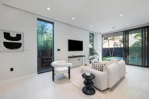 3601 SW 23rd Terrace Miami FL 33145