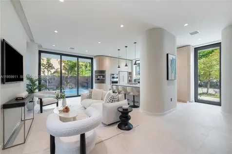 3601 SW 23rd Terrace Miami FL 33145