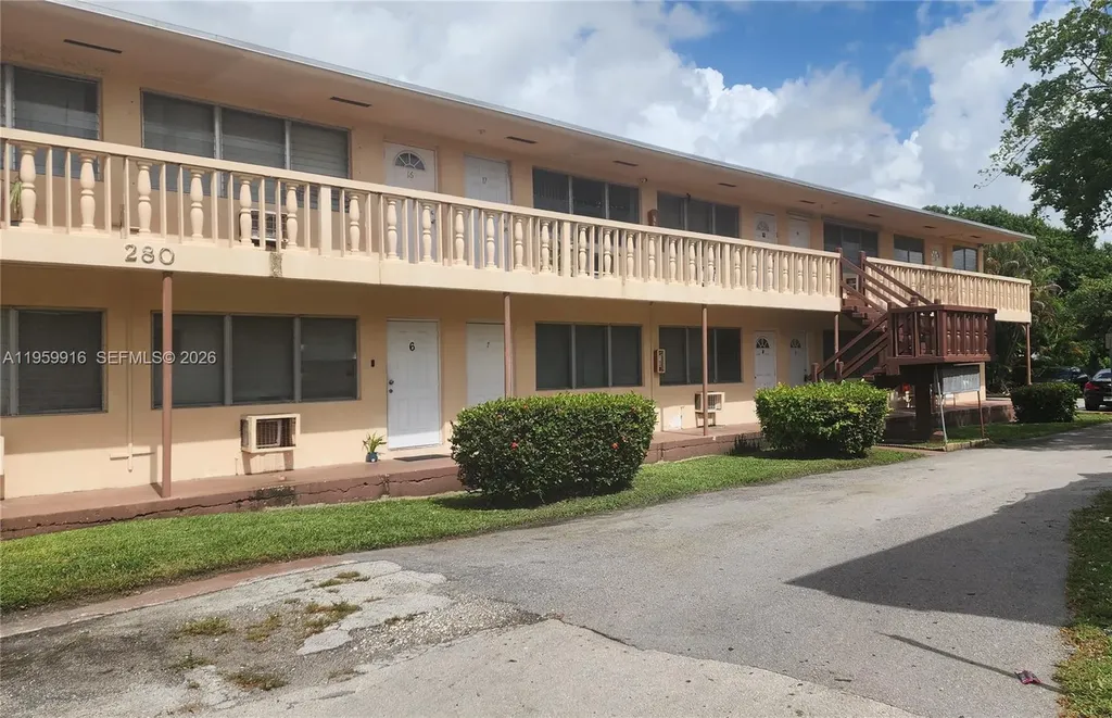 280 SW 11th Avenue Hallandale Beach FL 33009