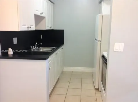 280 SW 11th Avenue Hallandale Beach FL 33009