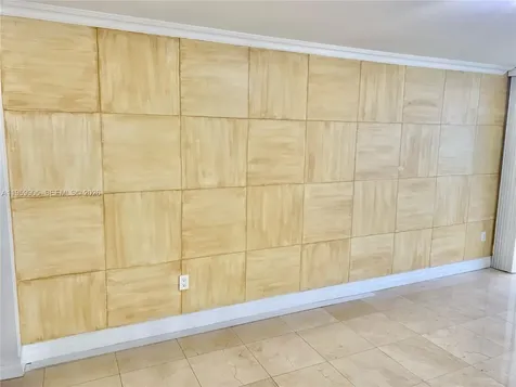 555 NE 15th Street Miami FL 33132