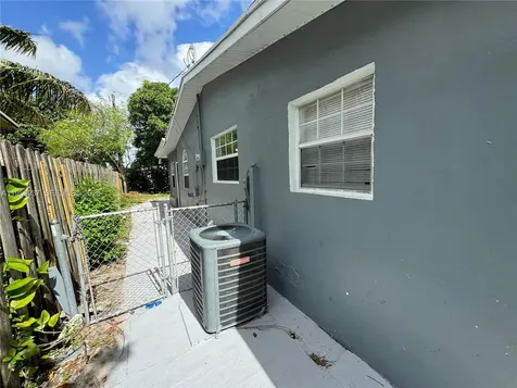 8521 NW 25th Court Sunrise FL 33322