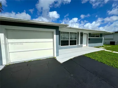 8521 NW 25th Court Sunrise FL 33322