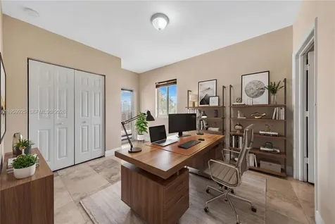4025 SW 10th Street Miami FL 33134