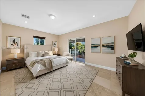 4025 SW 10th Street Miami FL 33134