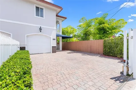 4025 SW 10th Street Miami FL 33134