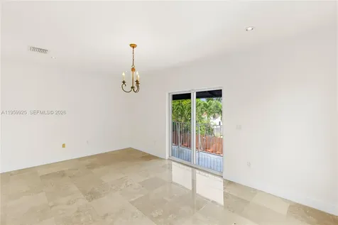 4025 SW 10th Street Miami FL 33134