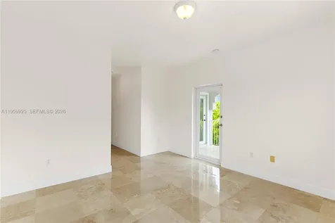 4025 SW 10th Street Miami FL 33134