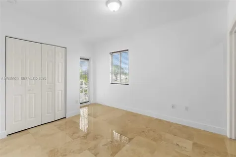 4025 SW 10th Street Miami FL 33134