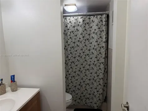 575 W 69th Street Hialeah FL 33014