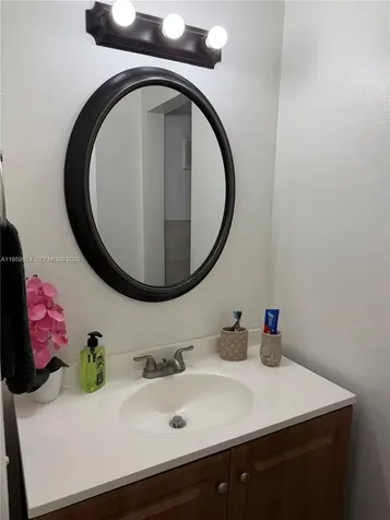 575 W 69th Street Hialeah FL 33014