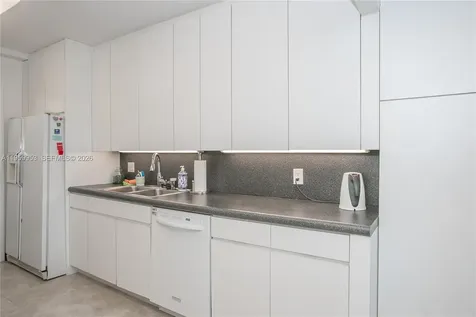 1800 NE 114th Street Miami FL 33181