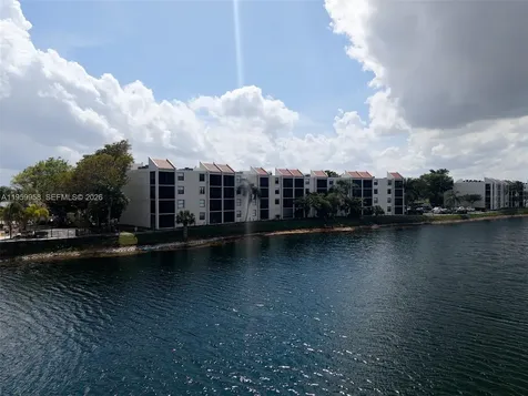 116 Lake Emerald Drive Oakland Park FL 33309