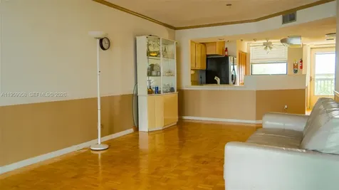 116 Lake Emerald Drive Oakland Park FL 33309