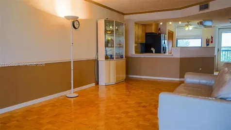 116 Lake Emerald Drive Oakland Park FL 33309