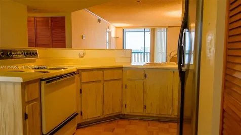 116 Lake Emerald Drive Oakland Park FL 33309