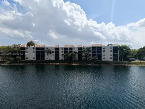 116 Lake Emerald Drive Oakland Park FL 33309