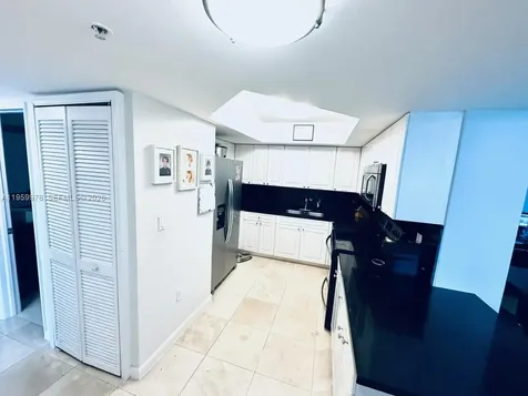 1900 Sunset Harbour Drive Miami Beach FL 33139