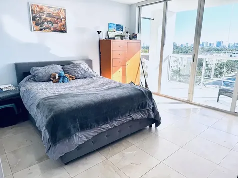 1900 Sunset Harbour Drive Miami Beach FL 33139