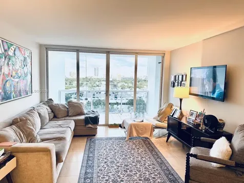 1900 Sunset Harbour Drive Miami Beach FL 33139