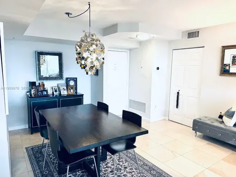 1900 Sunset Harbour Drive Miami Beach FL 33139