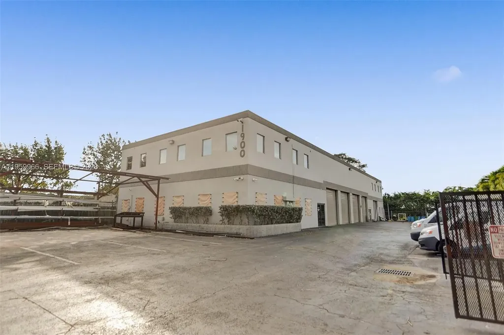 1900 NW 32nd Street Pompano Beach FL 33064