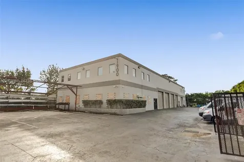 1900 NW 32nd Street Pompano Beach FL 33064