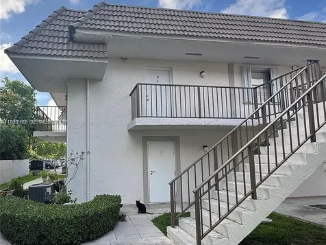 6911 SW 129 Avenue Miami FL 33183