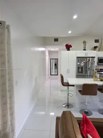 8523 NW 35th Place Miami FL 33147