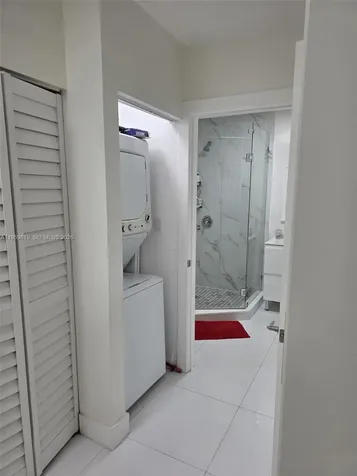 8523 NW 35th Place Miami FL 33147