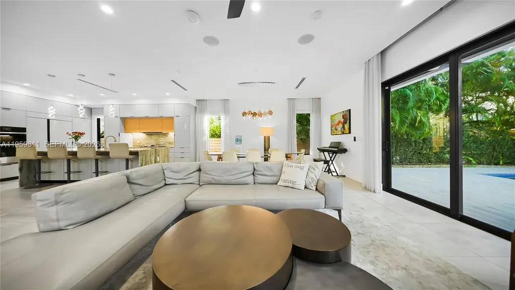 1629 NE 4th Place Fort Lauderdale FL 33301