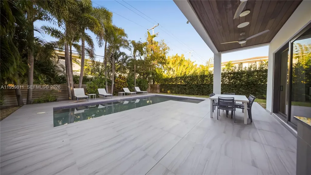 1629 NE 4th Place Fort Lauderdale FL 33301