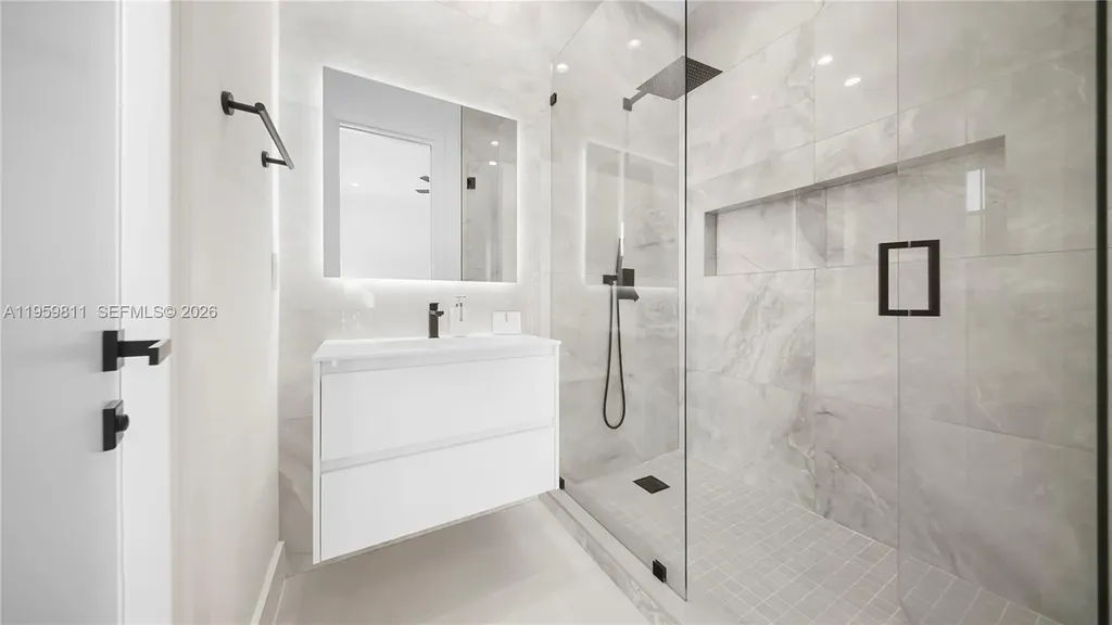 1629 NE 4th Place Fort Lauderdale FL 33301