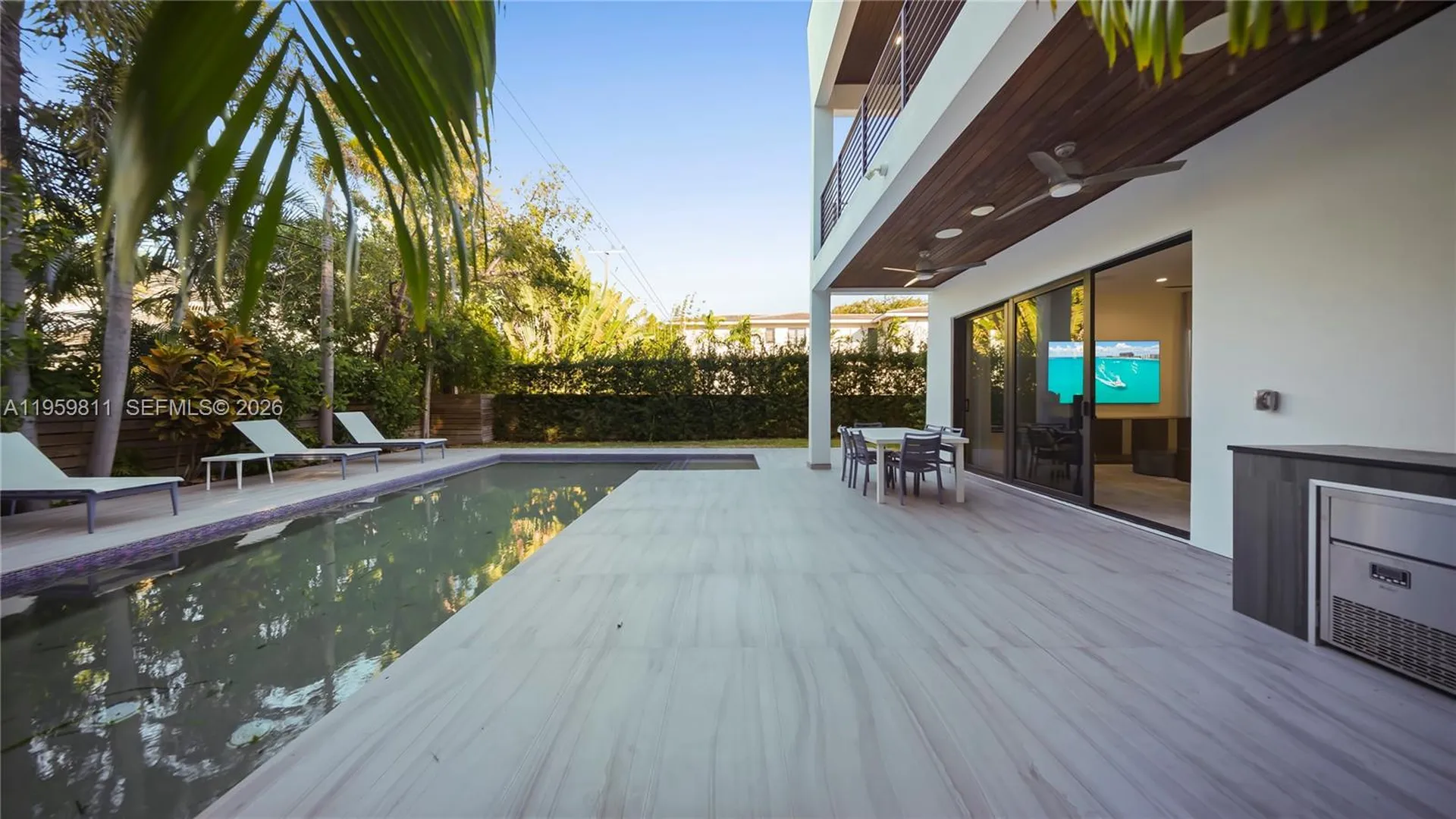 1629 NE 4th Place Fort Lauderdale FL 33301