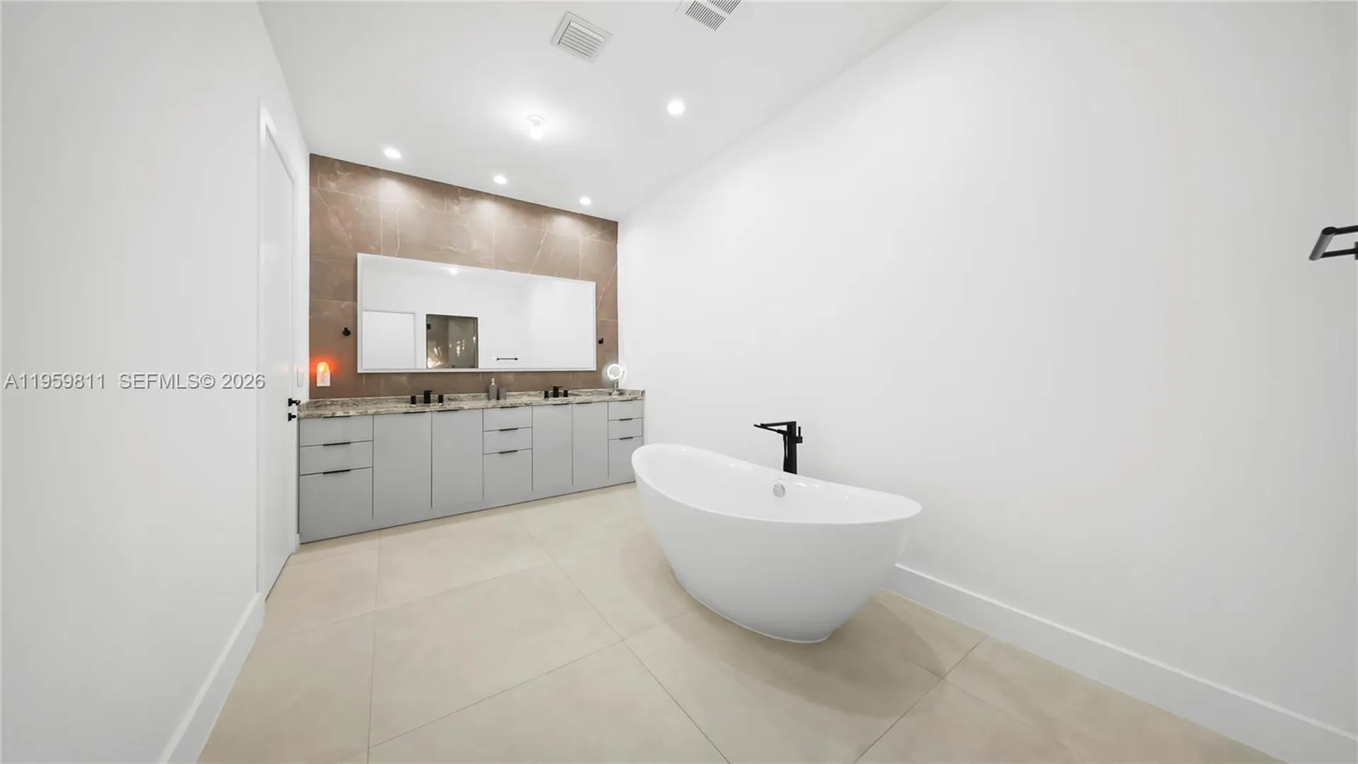 1629 NE 4th Place Fort Lauderdale FL 33301