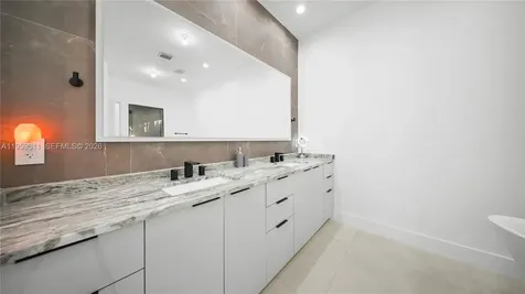 1629 NE 4th Place Fort Lauderdale FL 33301