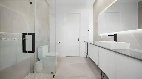 1629 NE 4th Place Fort Lauderdale FL 33301