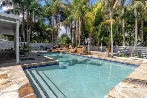 15005 SW 148th Street Miami FL 33196