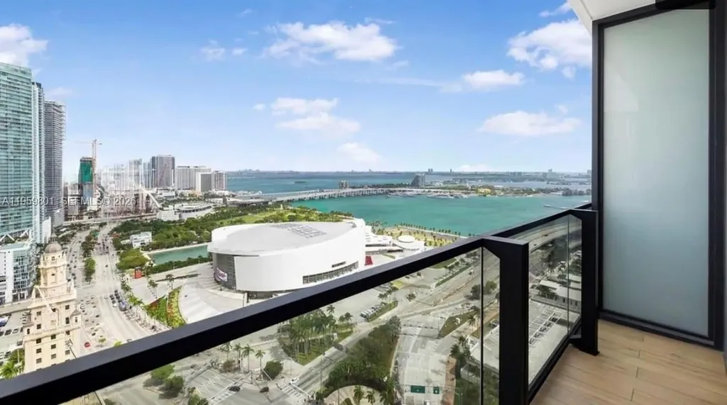 398 NE 5th Street Miami FL 33132