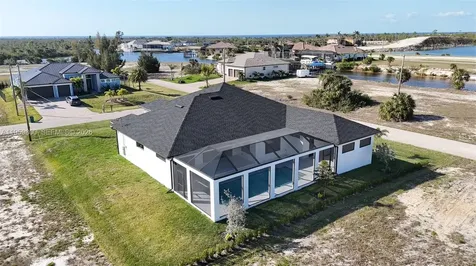 3517 NW 46th Avenue Cape Coral FL 33993