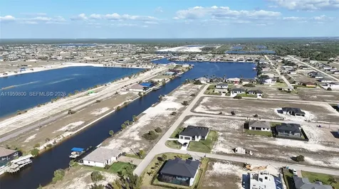 3517 NW 46th Avenue Cape Coral FL 33993