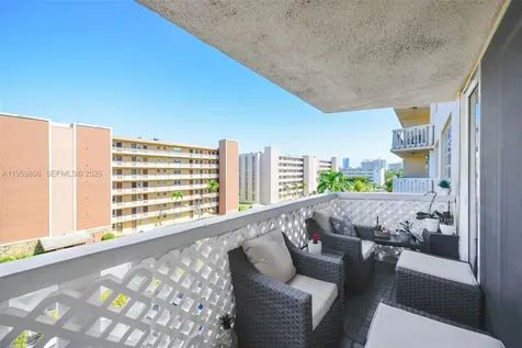400 NE 12th Avenue Hallandale Beach FL 33009