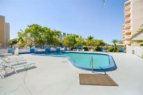 400 NE 12th Avenue Hallandale Beach FL 33009
