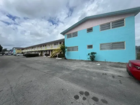 285 NE 191st Street Miami FL 33179