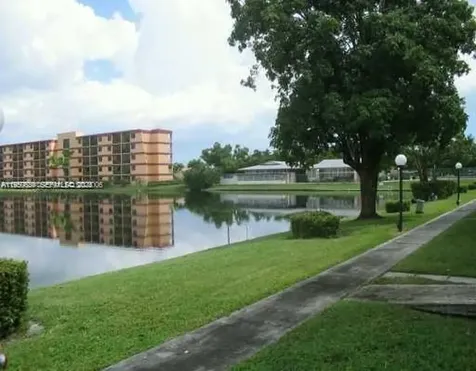 285 NE 191st Street Miami FL 33179