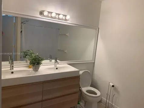 20 Key West Court Weston FL 33326