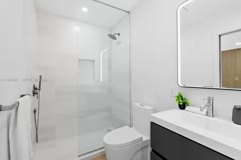 85 W Shore Drive W Miami FL 33133
