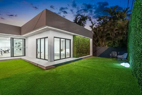 85 W Shore Drive W Miami FL 33133